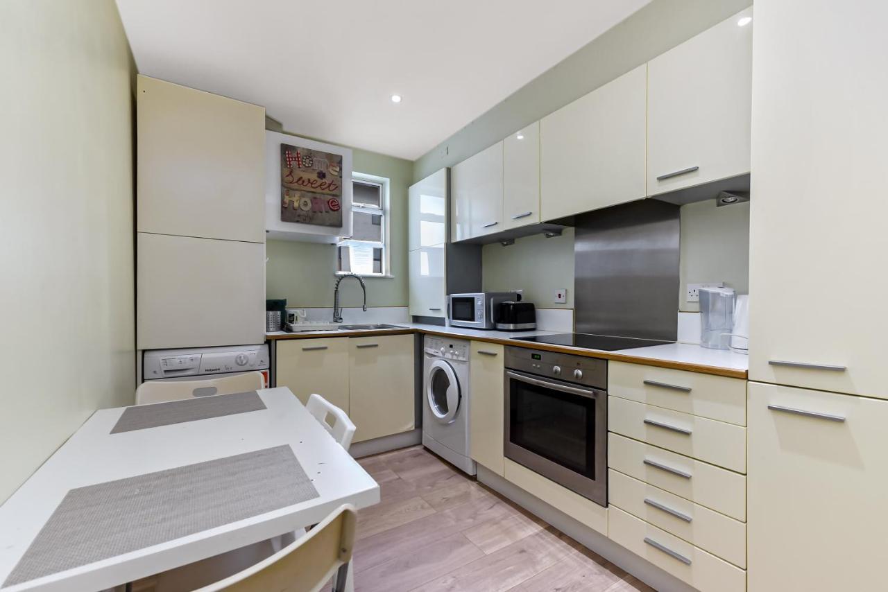 Spacious 2 Bedroom Apartment In Ealing Broadway Εξωτερικό φωτογραφία